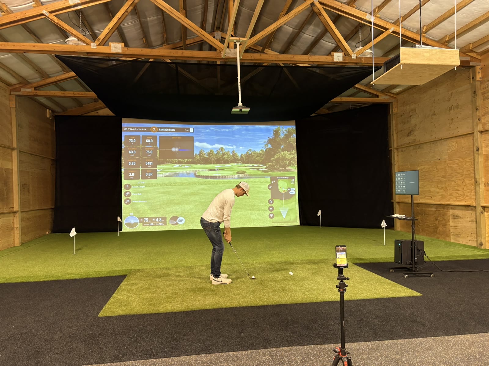 Seattle residential golf simulator build